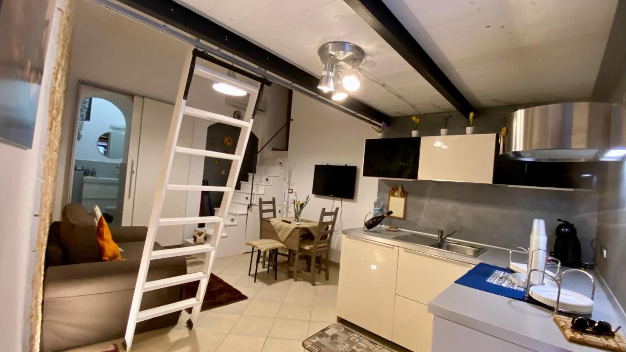 Zeus Charming Apartment Syracuse Ngoại thất bức ảnh
